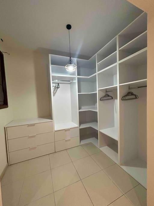 Apartamento A Flat In The Heart Of Bugibba Bahía de San Pablo Exterior foto